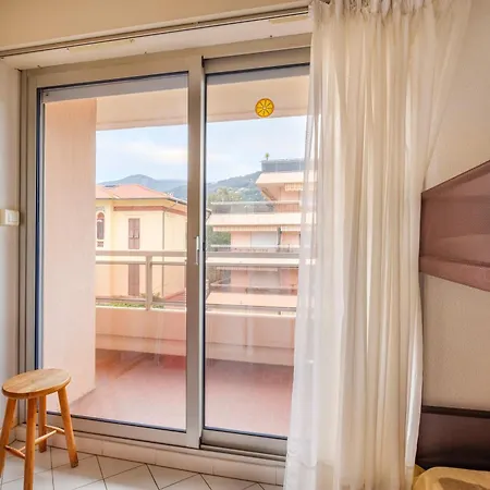 Riviera Anemone * Roquebrune-Cap-Martin